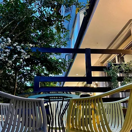 House Of A&arwen * Sarandë
